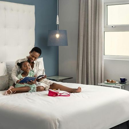 Protea Hotel By Marriott Cape Town Sea Point Exterior photo