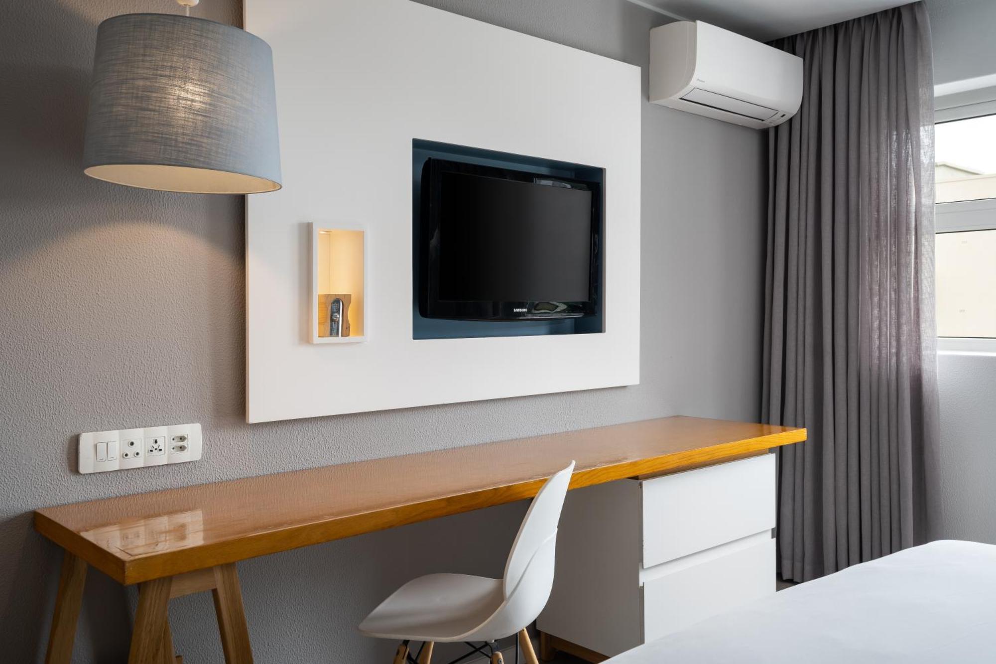 Protea Hotel By Marriott Cape Town Sea Point Exterior photo