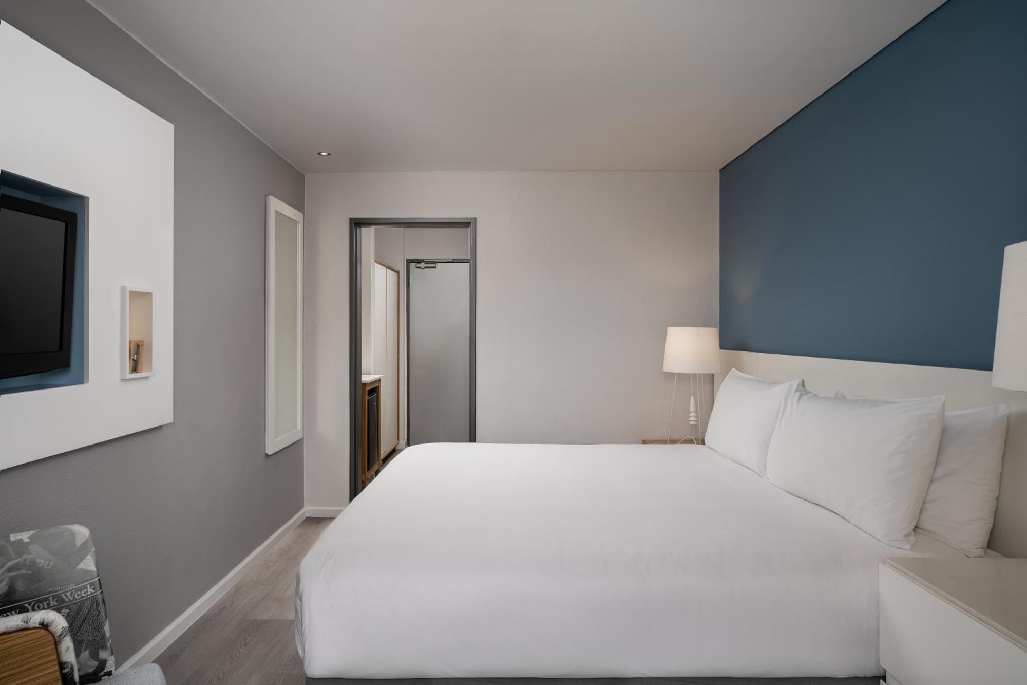 Protea Hotel By Marriott Cape Town Sea Point Exterior photo