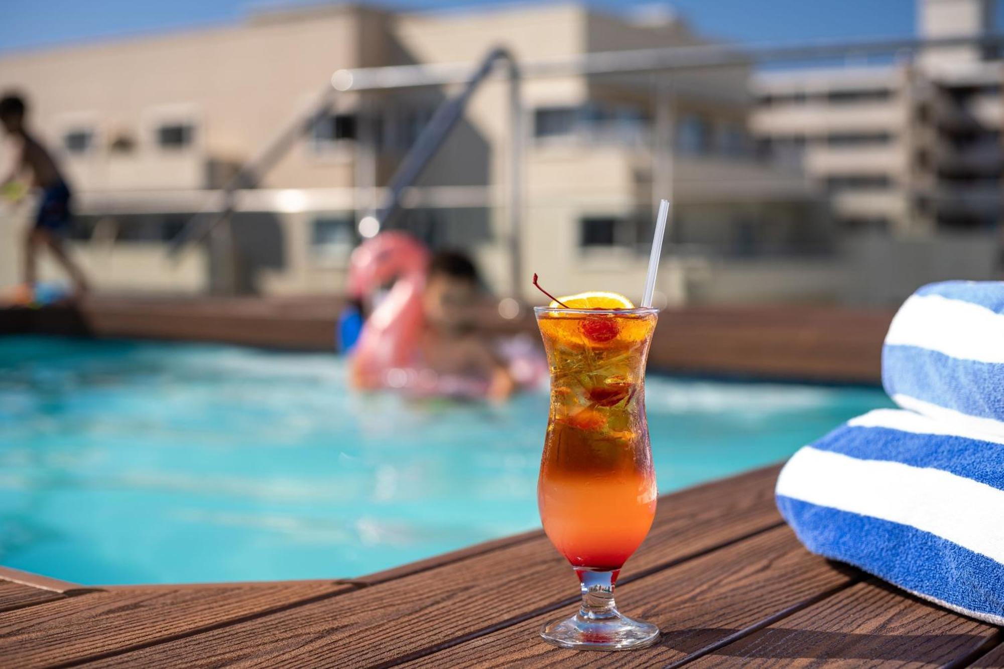 Protea Hotel By Marriott Cape Town Sea Point Exterior photo